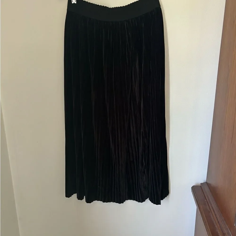 Coco + Carmen Pleated Velvet Midi Skirt Black S/M Goth Witchy Boho